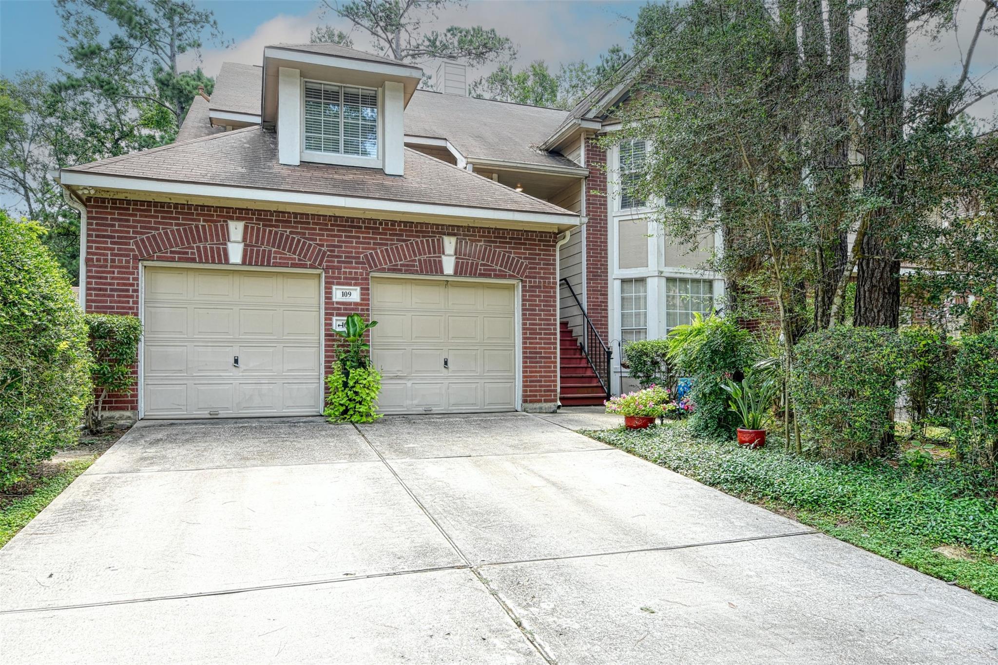 109 Avonlea Drive — photo