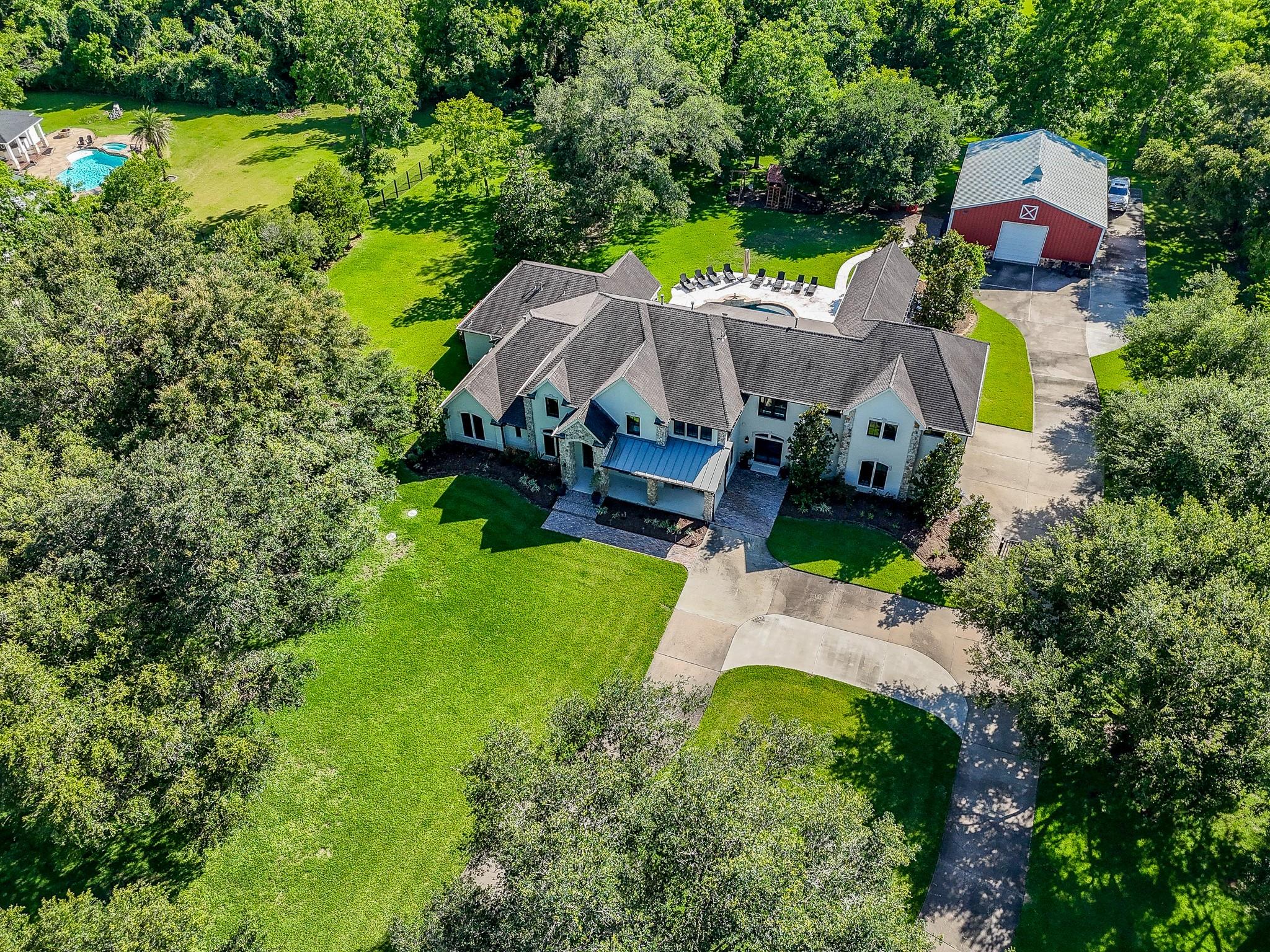 8518 Halls Retreat Court — photo