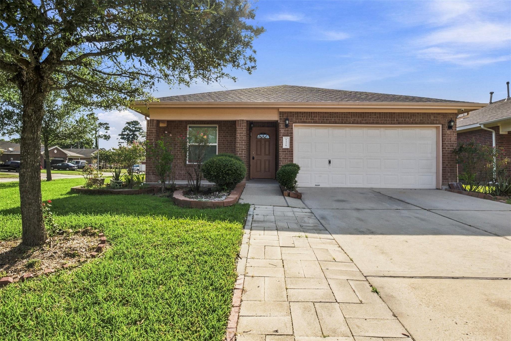 8526 Vista Oaks Manor — photo