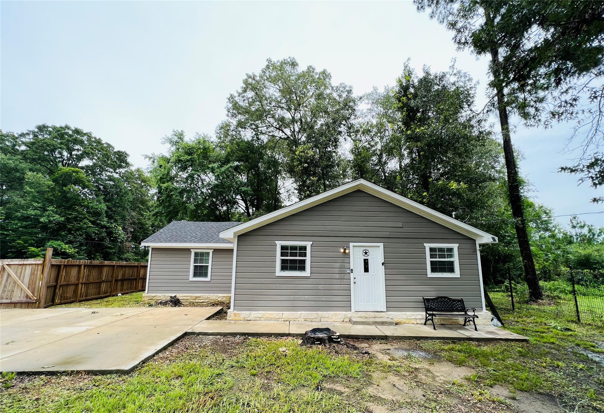 110 Andrea Road — photo
