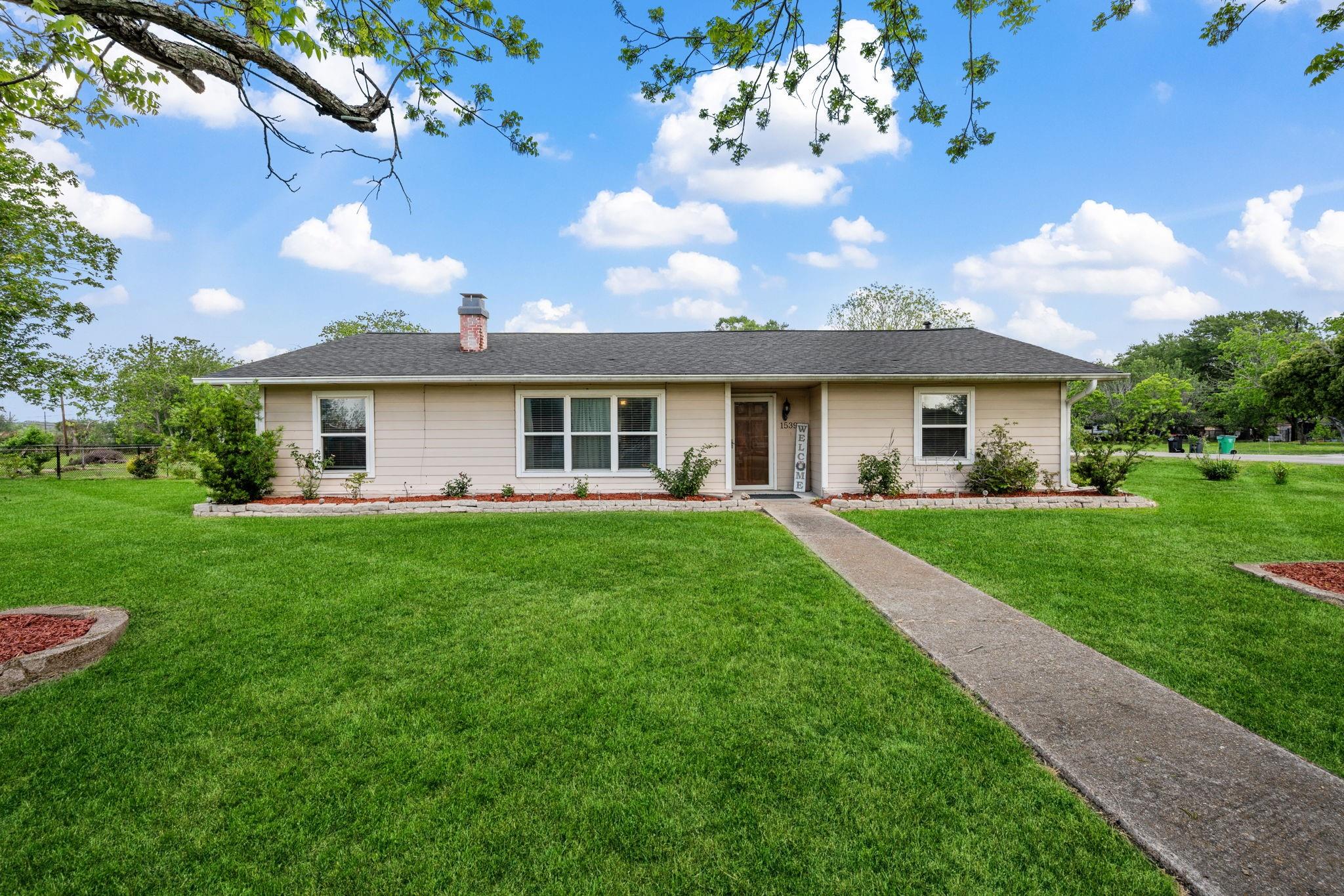 1539 Sterling Drive — photo