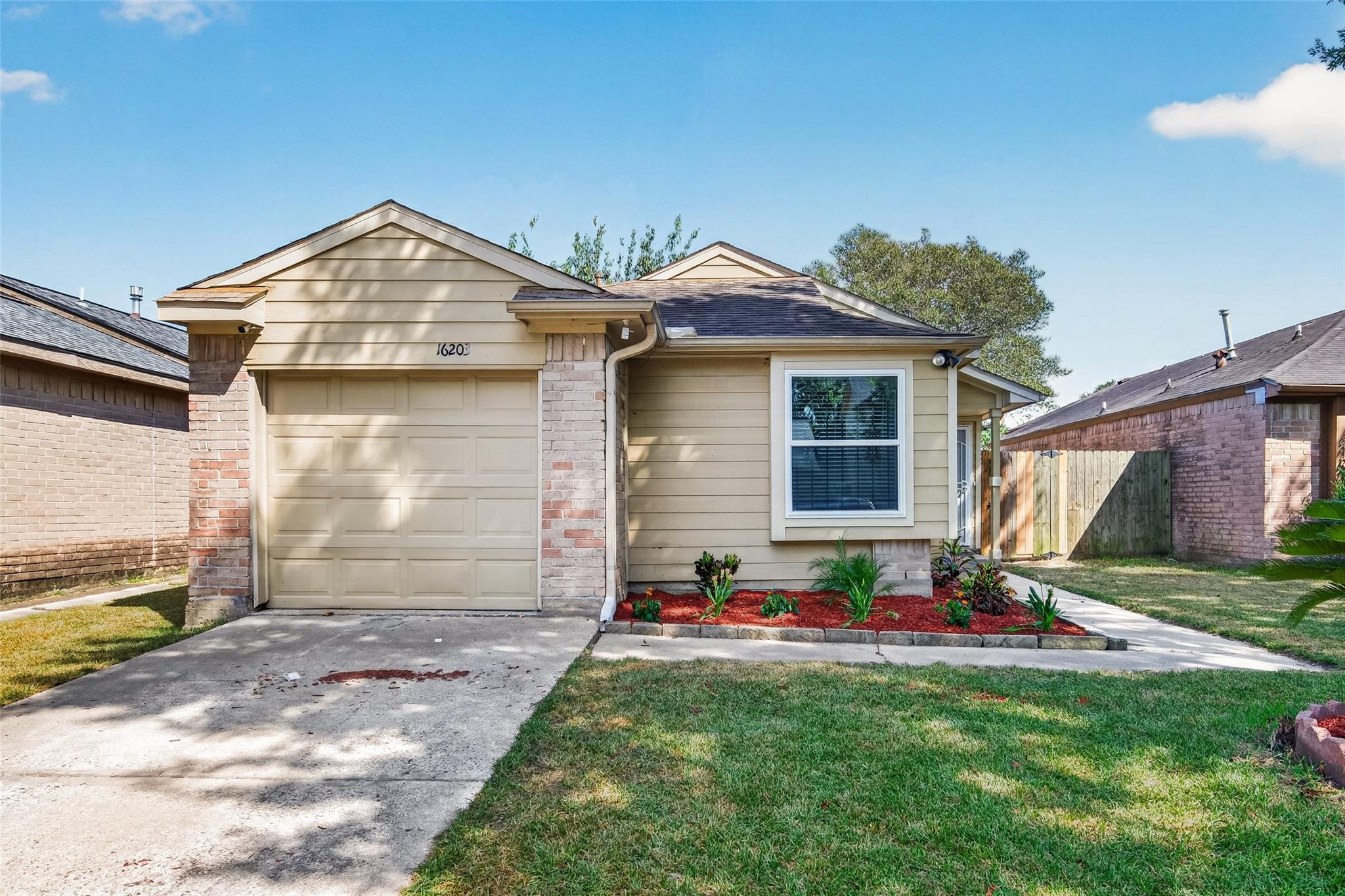 16203 Beck Ridge Drive — photo