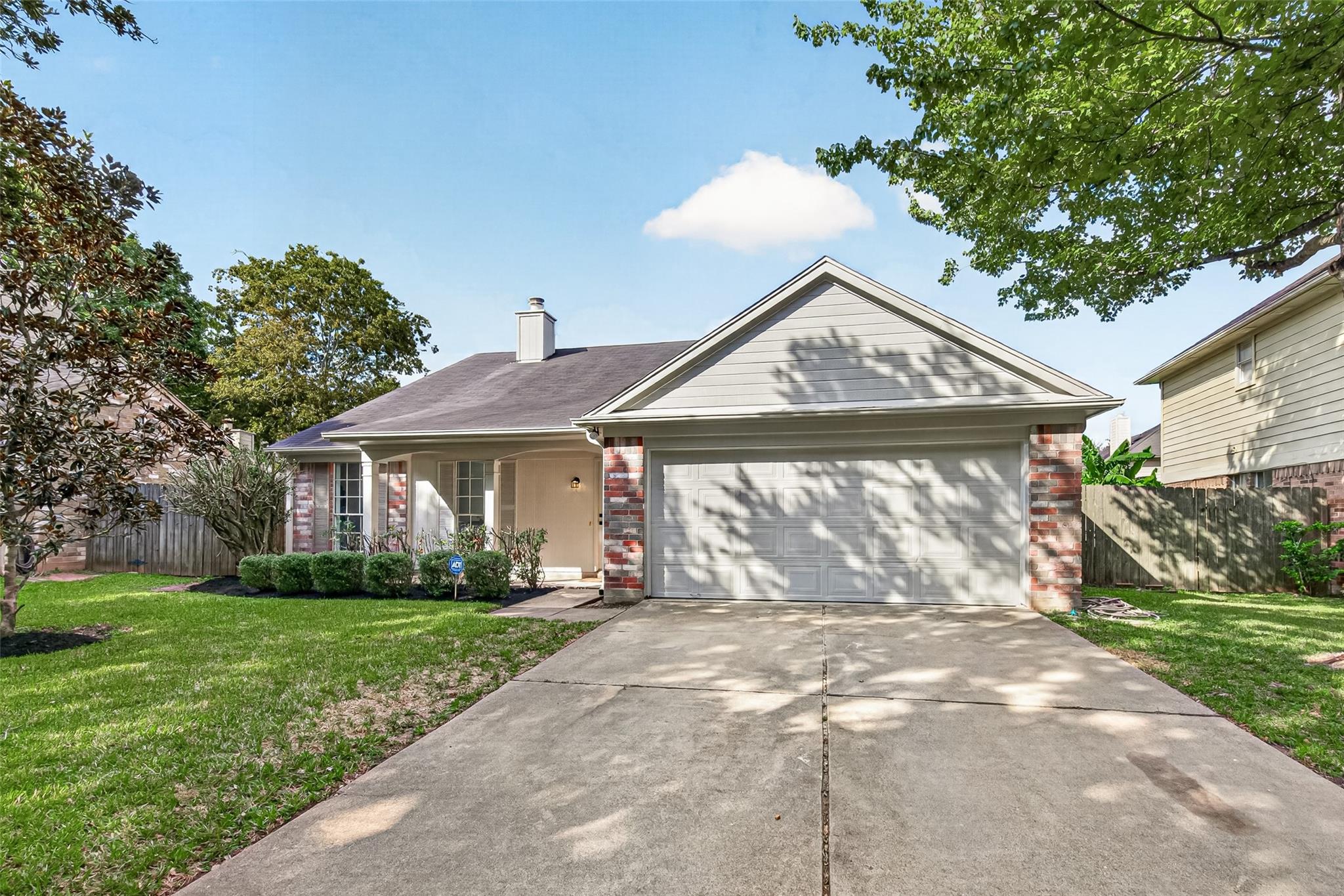 4706 Edinburgh Lane — photo