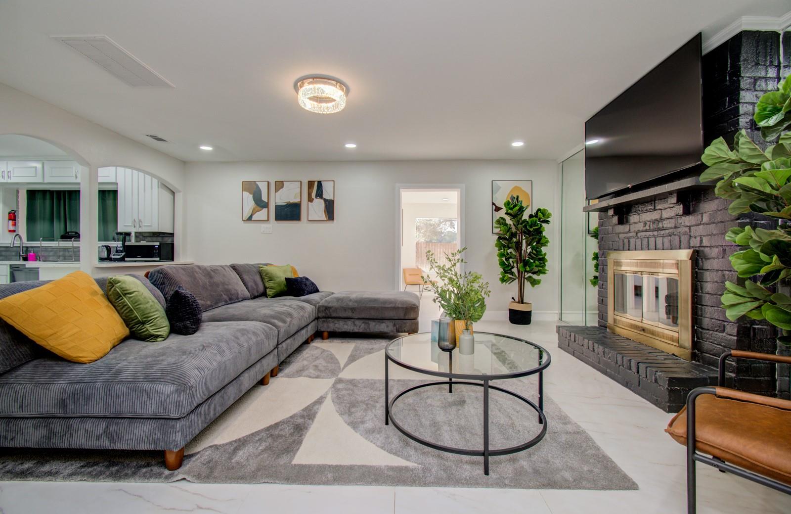 8623 Parasol Lane — photo