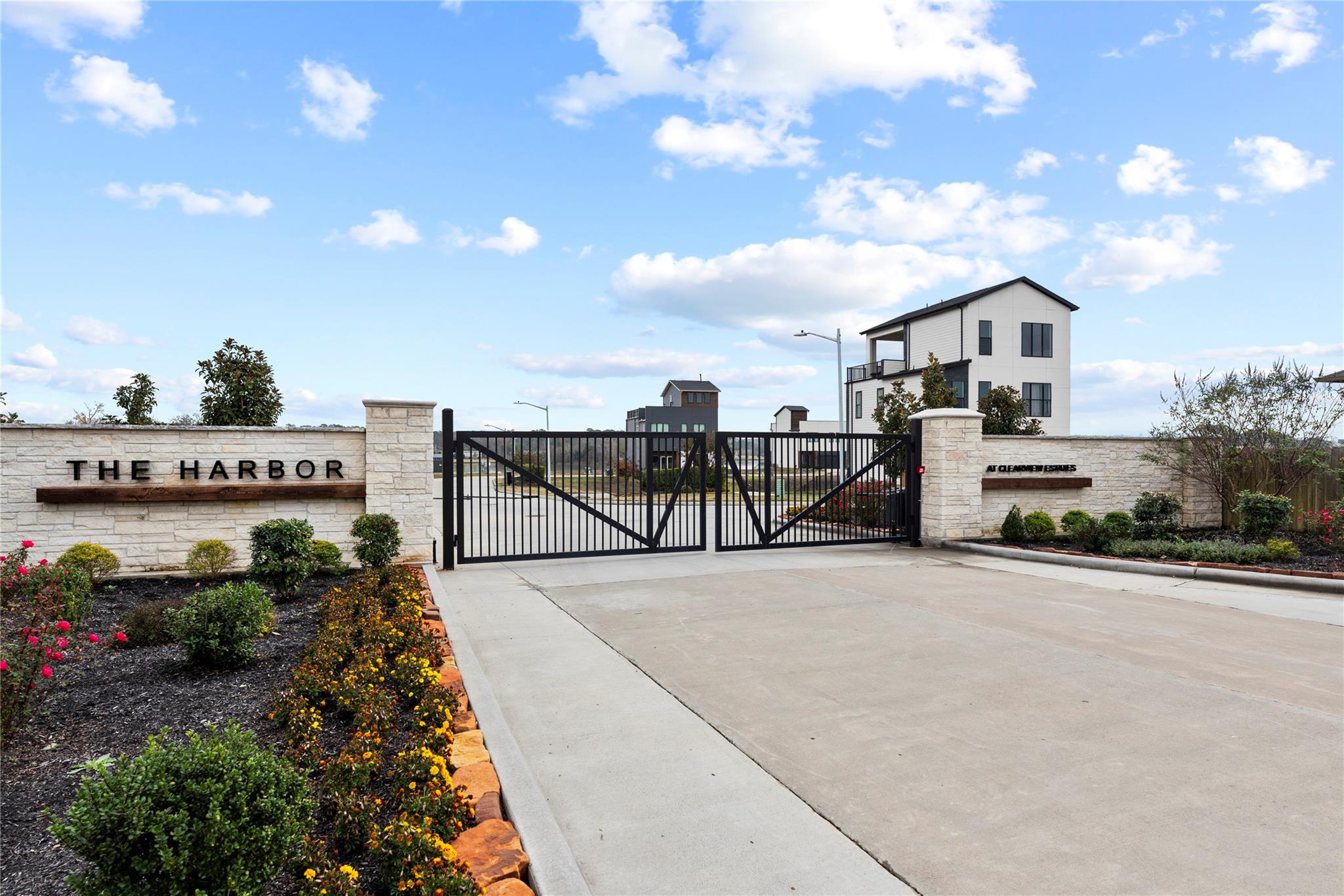 13160 Clear View Drive — photo