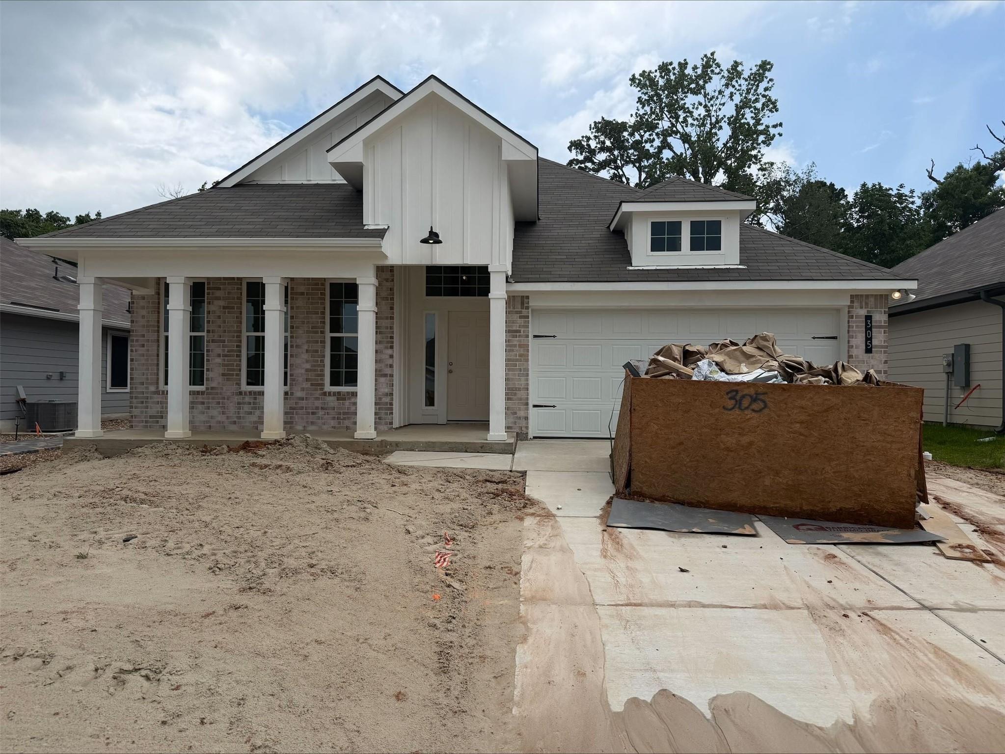 305 Rockbridge Drive — photo