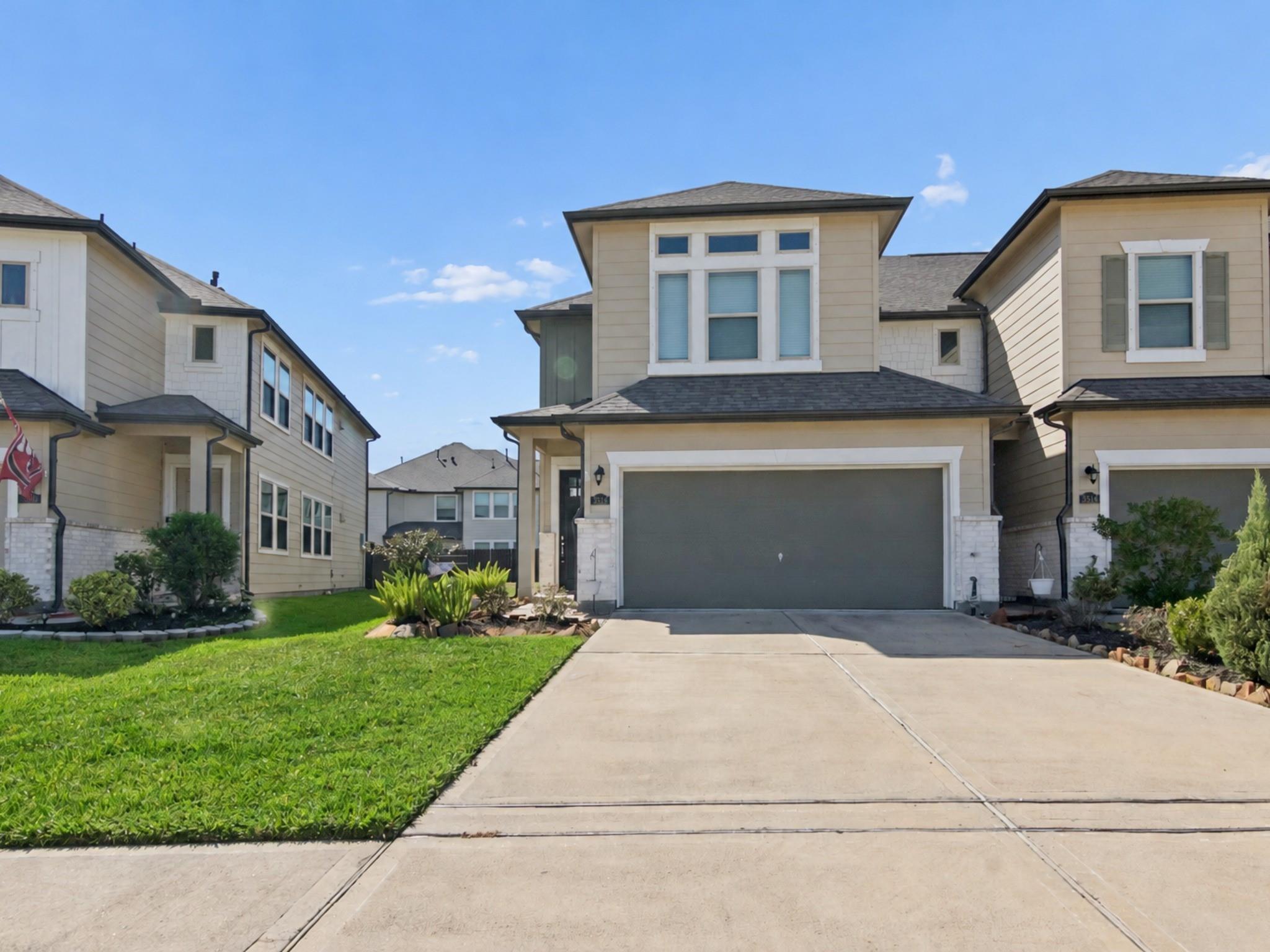 5516 Clarendon Hills Court — photo