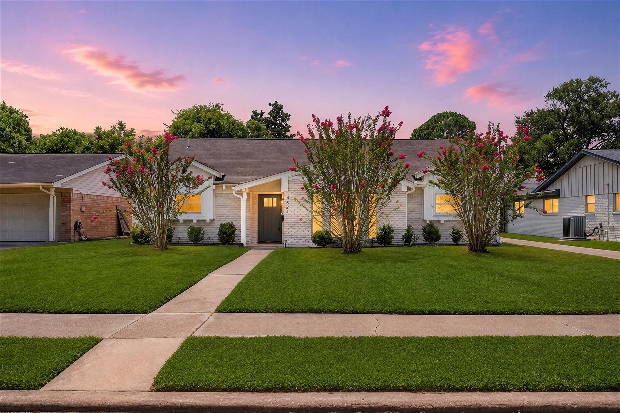 4321 Kingfisher Drive — photo