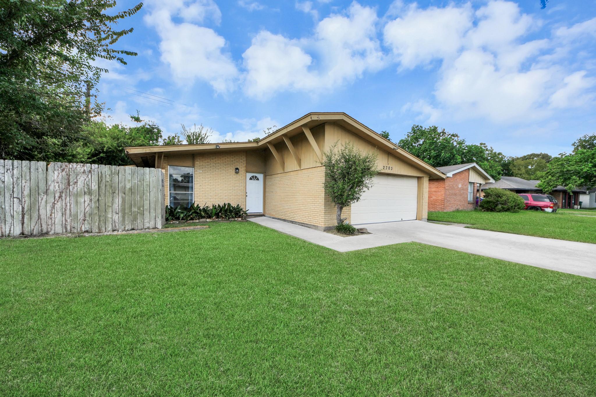 2703 Knotty Oaks Trail — photo