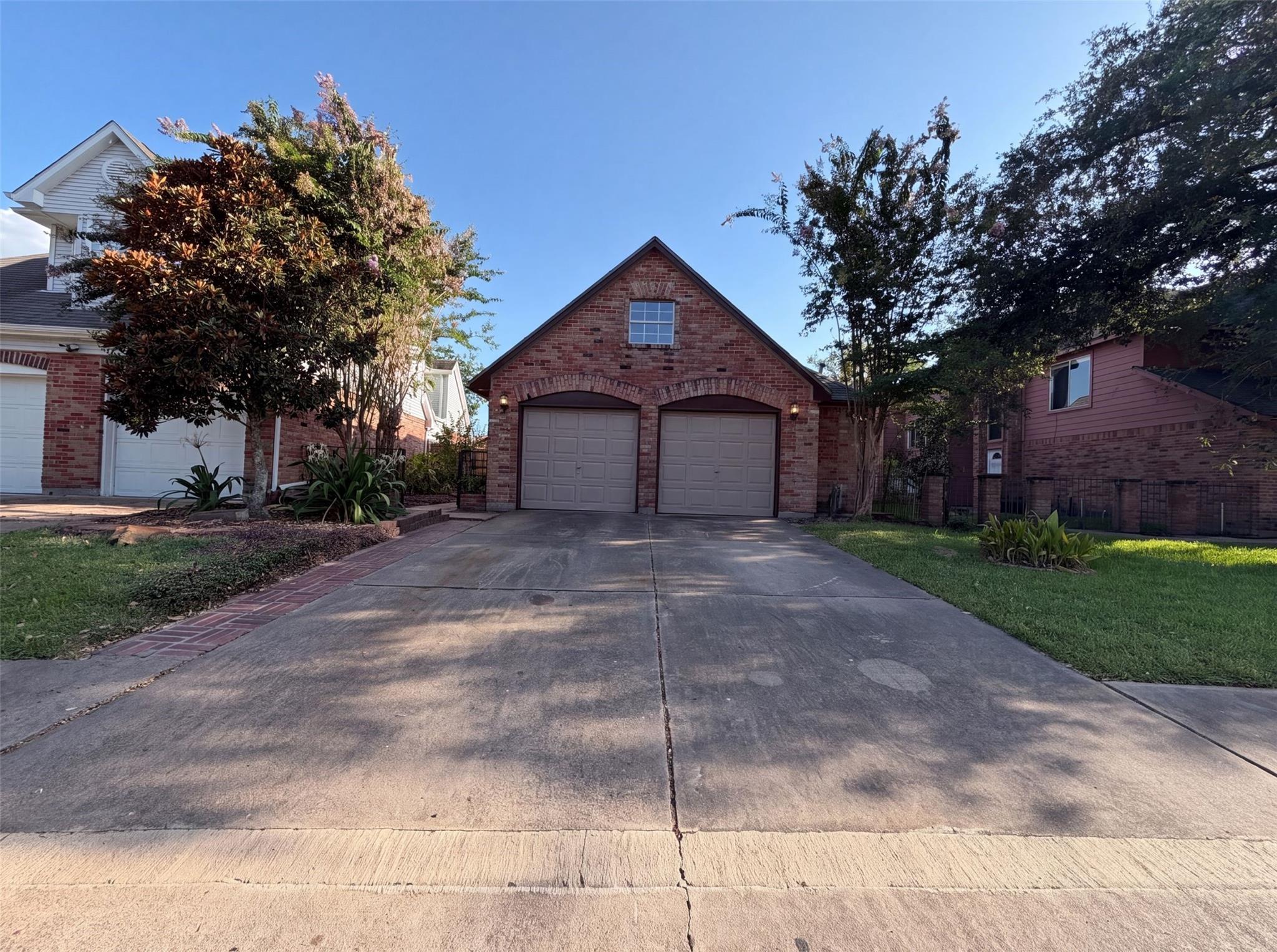 11823 Meadowchase Drive — photo