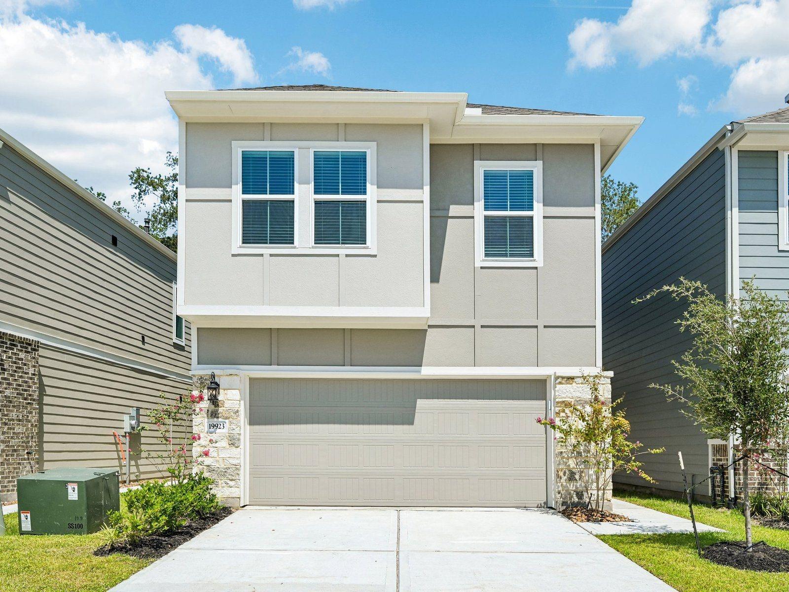 19923 Emerald Bend Way — photo