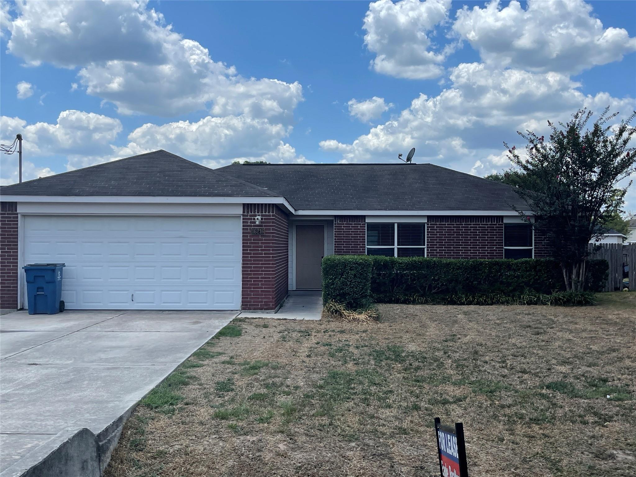 16216 Setting Sun Court — photo