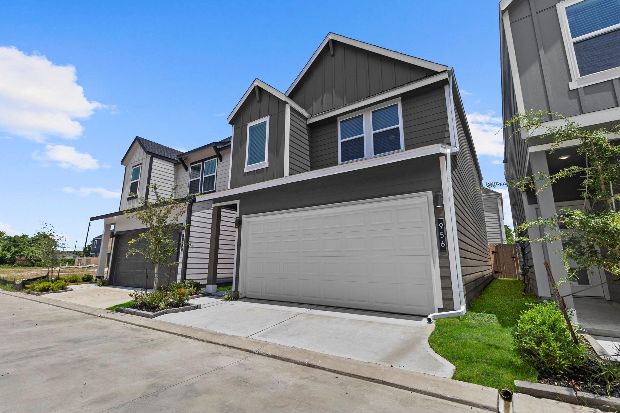 956 Green Vines Lane — photo