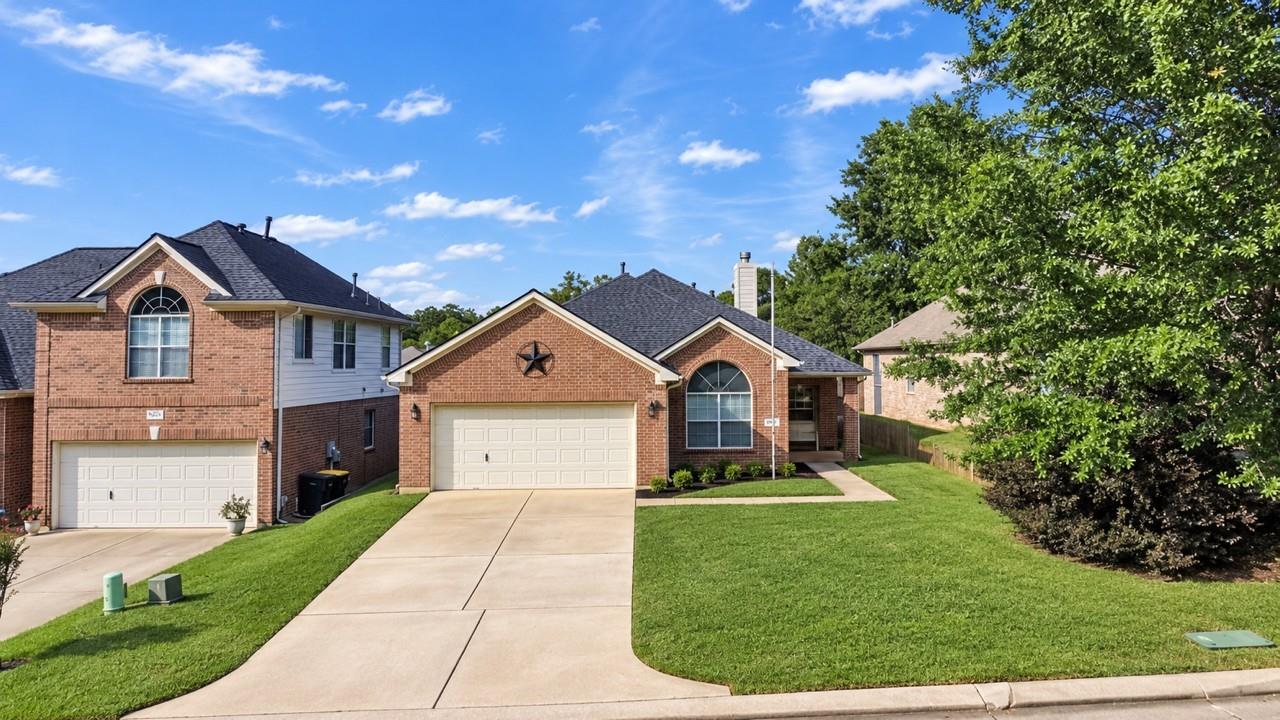 2310 Highland Crossing Drive — photo