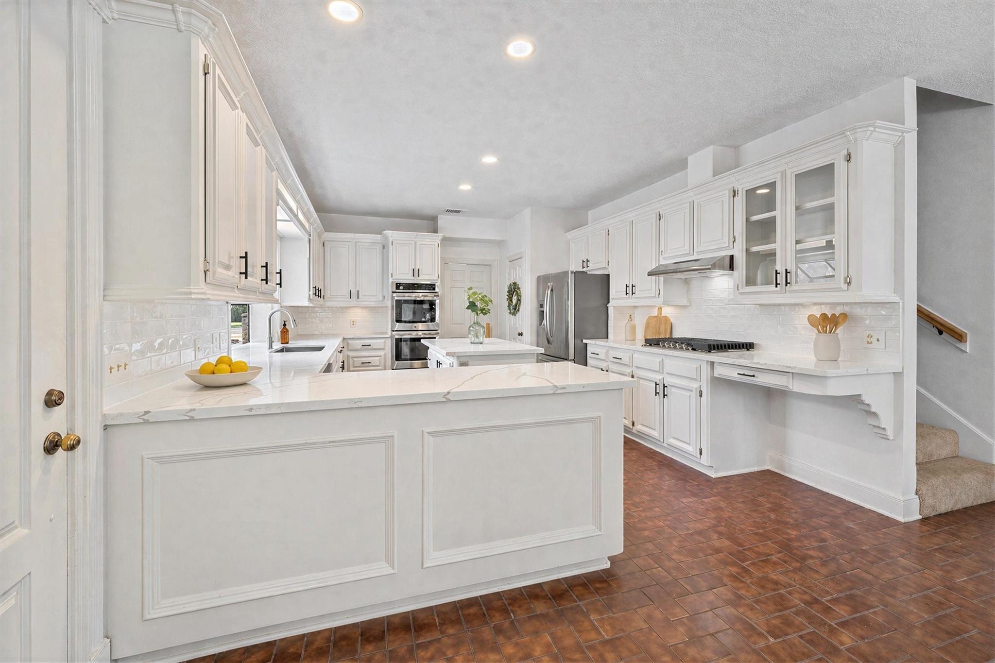 16023 Mickleham Drive — photo