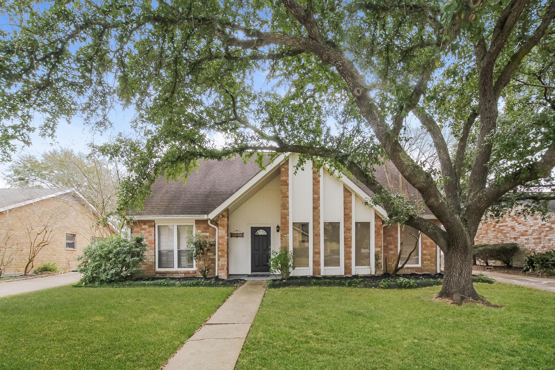21419 Park Willow Drive — photo