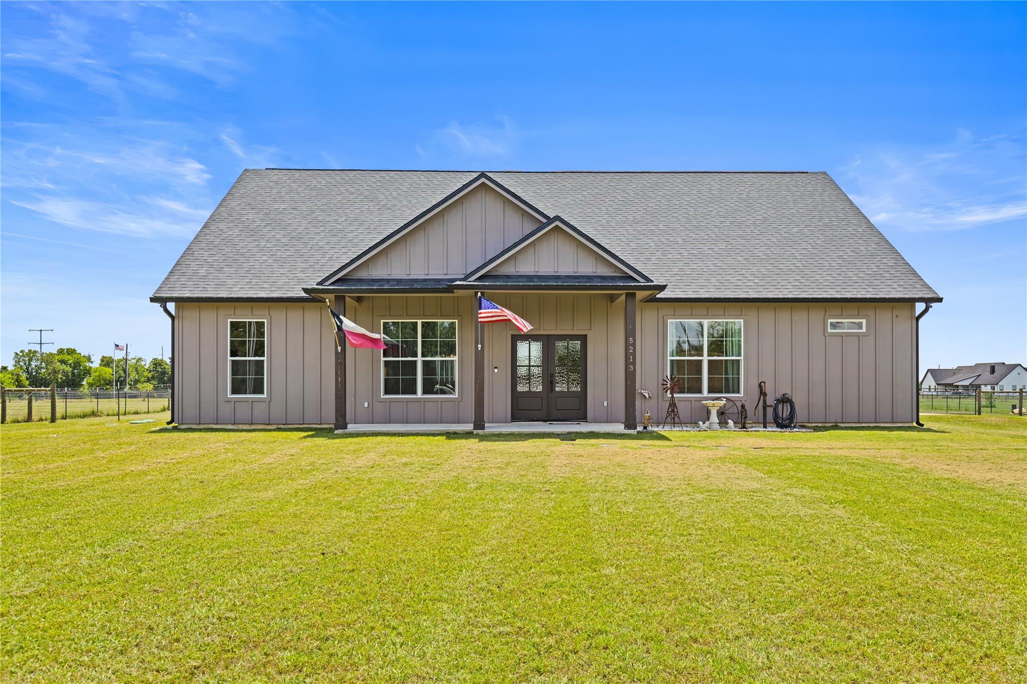5213 County Road 127 — photo
