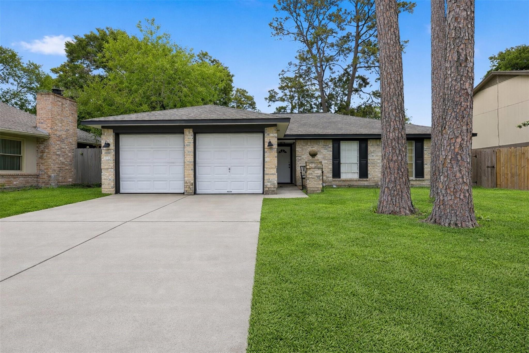 23310 Dew Wood Lane — photo
