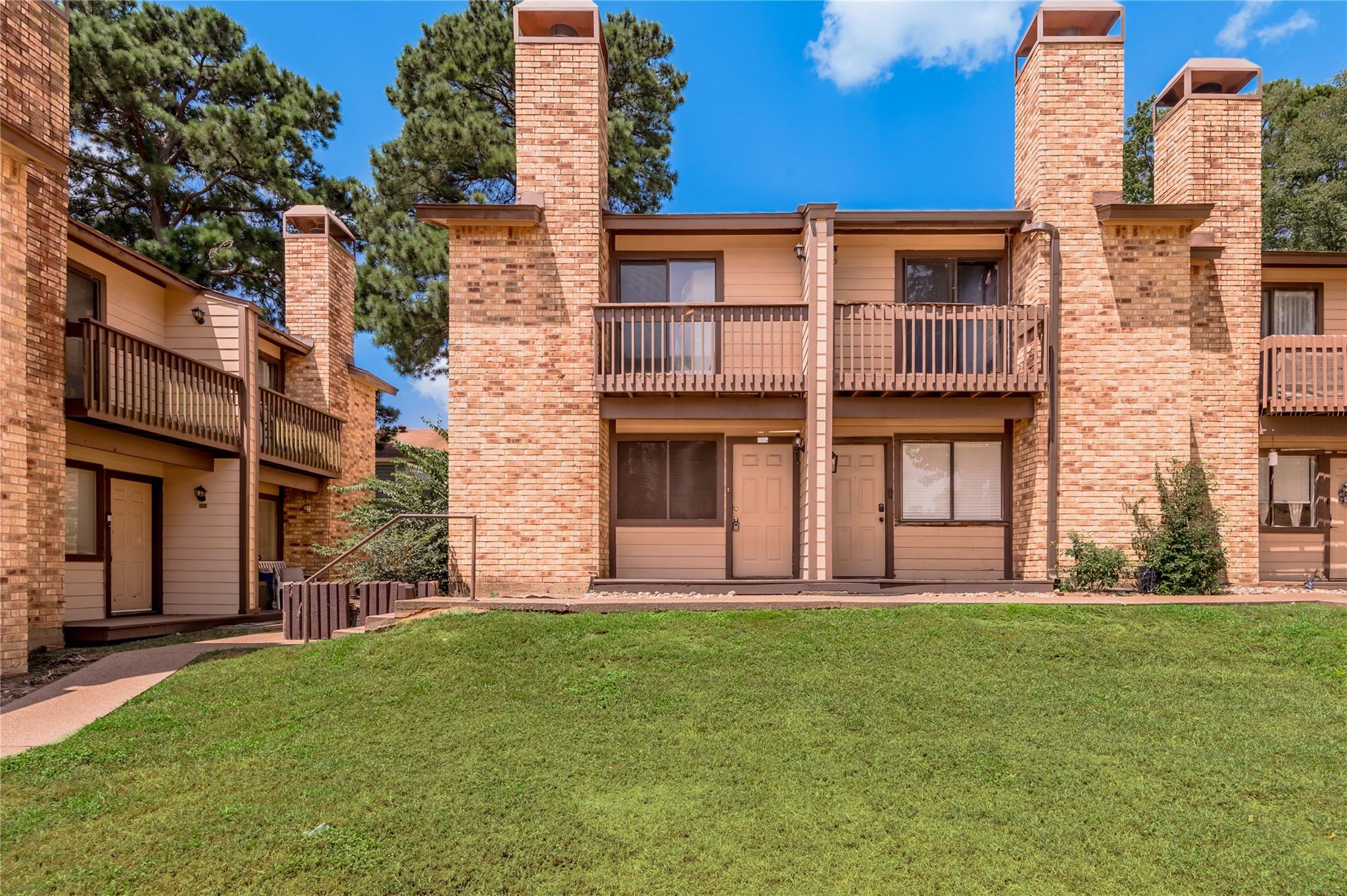 2521 Crosstimbers Street #B1 — photo