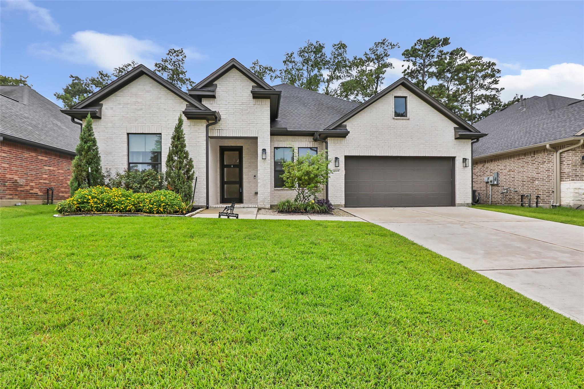 8310 Cross Country Drive — photo
