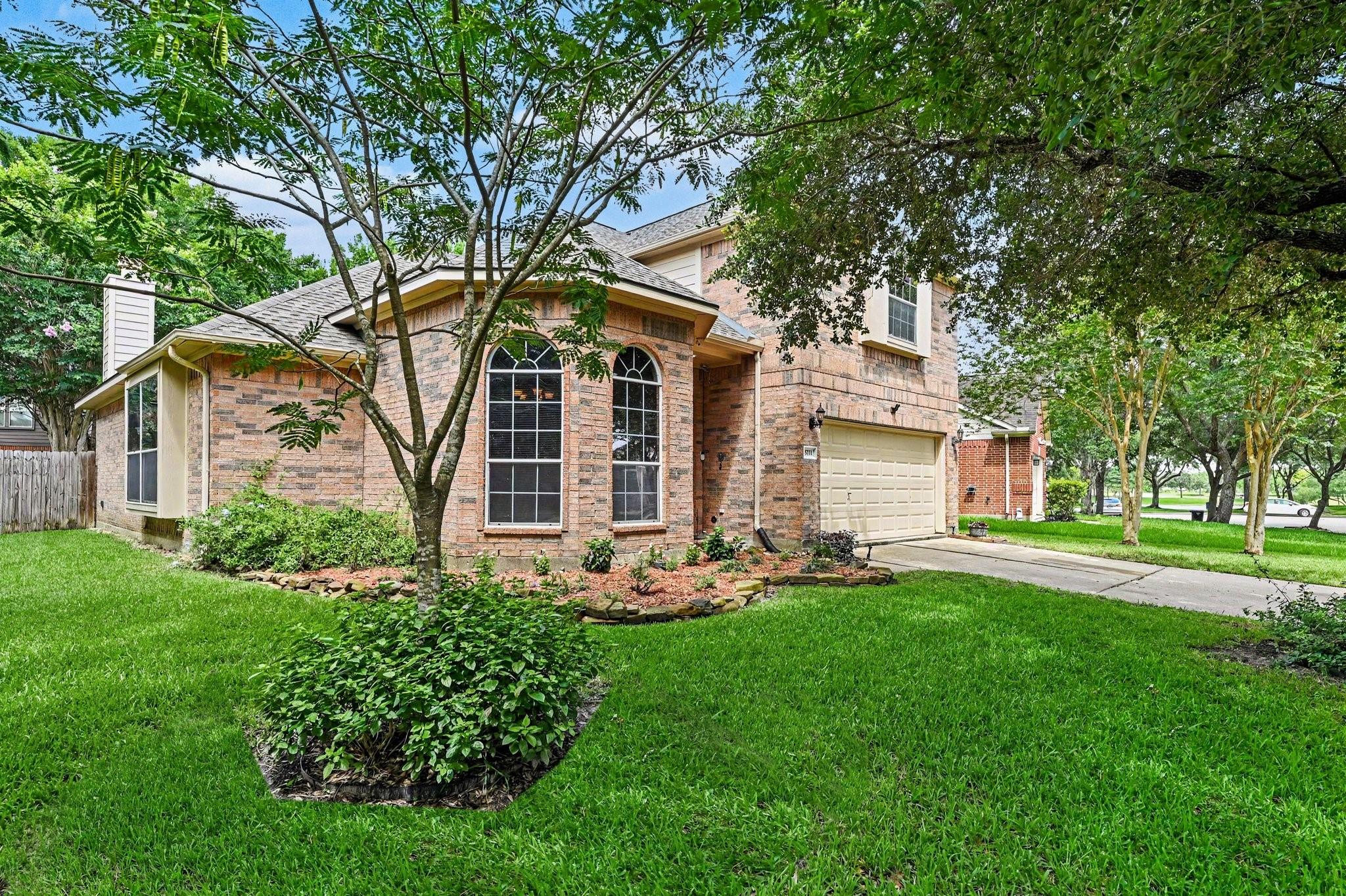 5711 Shady Hollow Court — photo