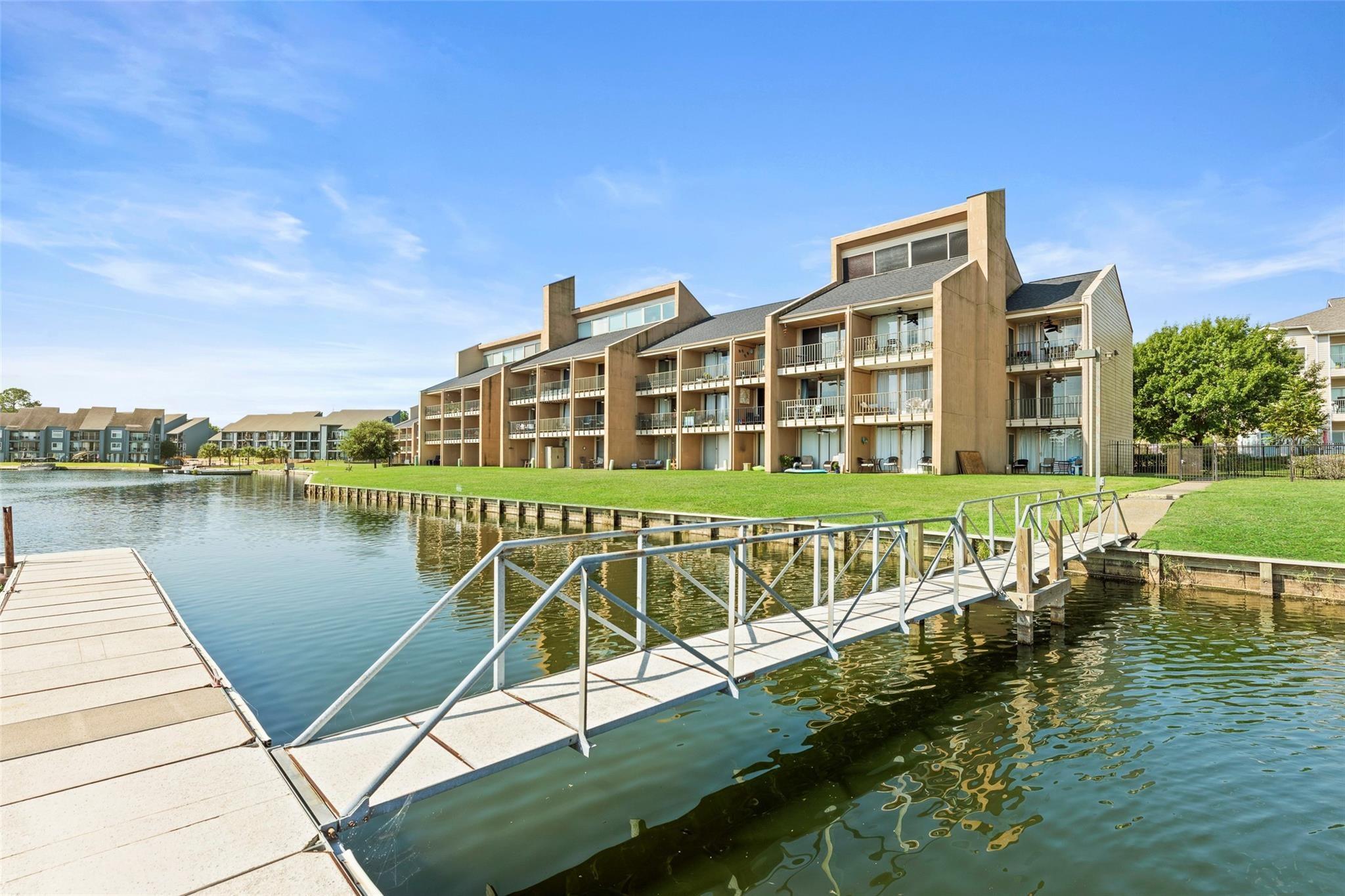 12600 Melville Drive #319B — photo