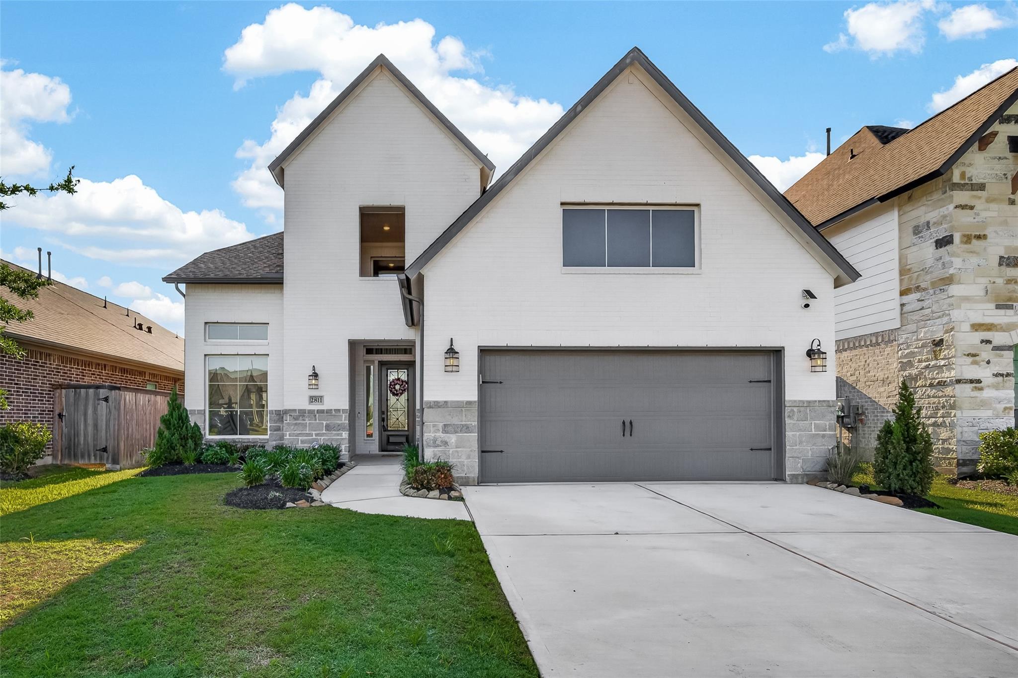 2811 Acacia Grove Drive — photo