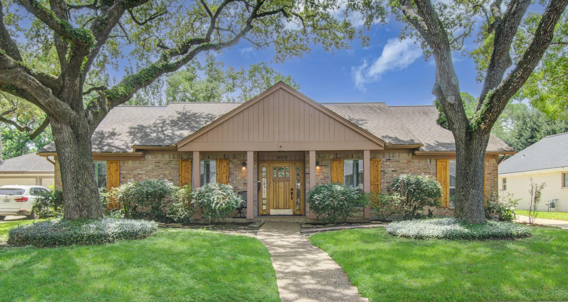 10715 Candlewood Drive — photo