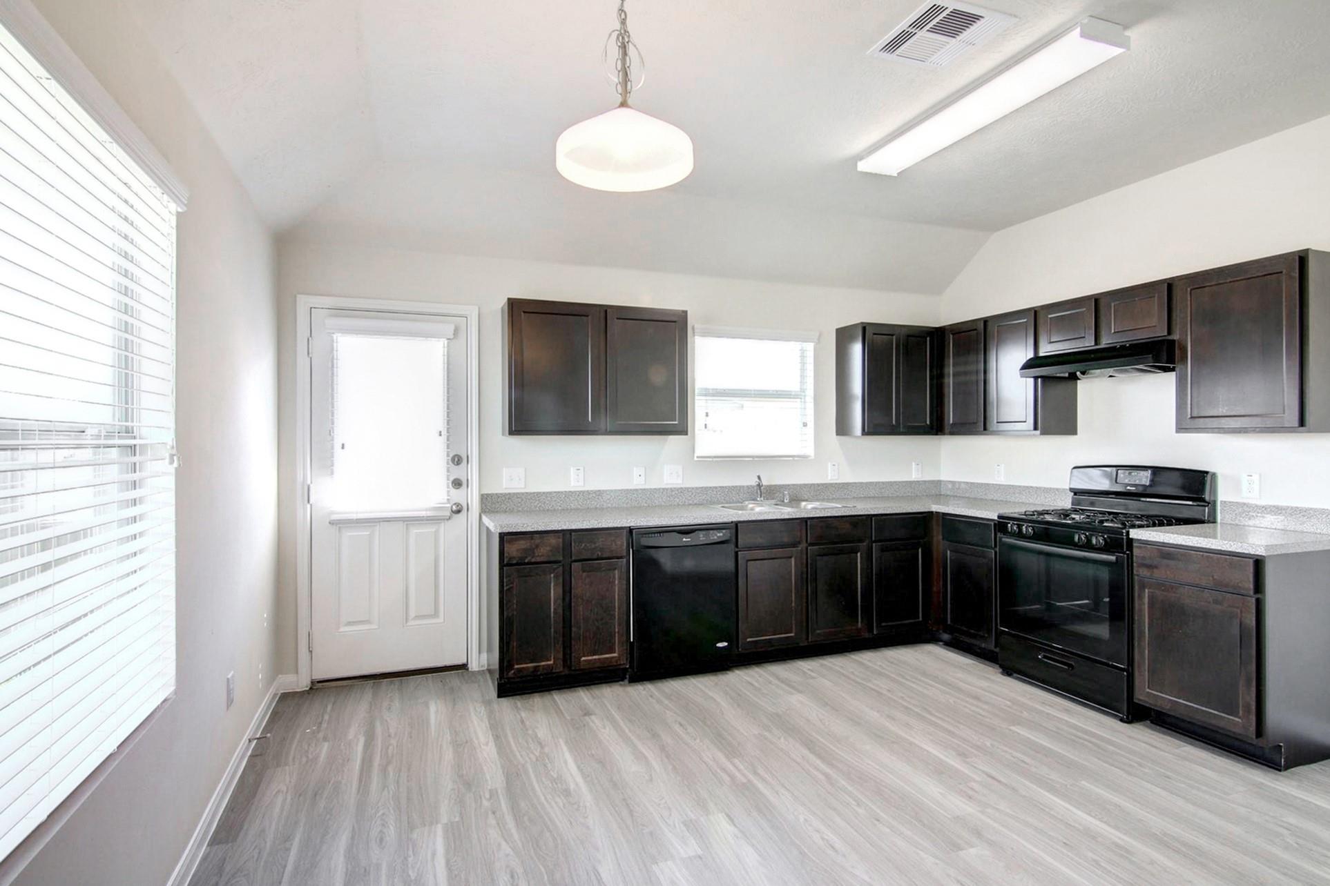 12724 Rio Lindo Street — photo