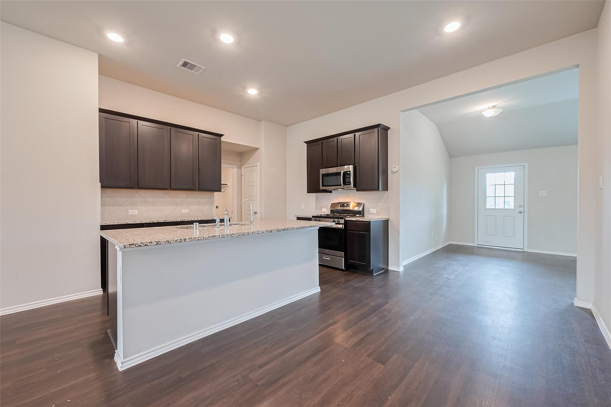 335 Jewett Meadow Drive — photo