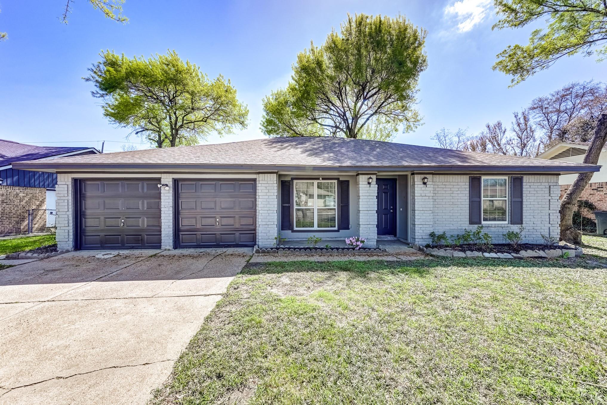 12415 Foxburo Drive — photo