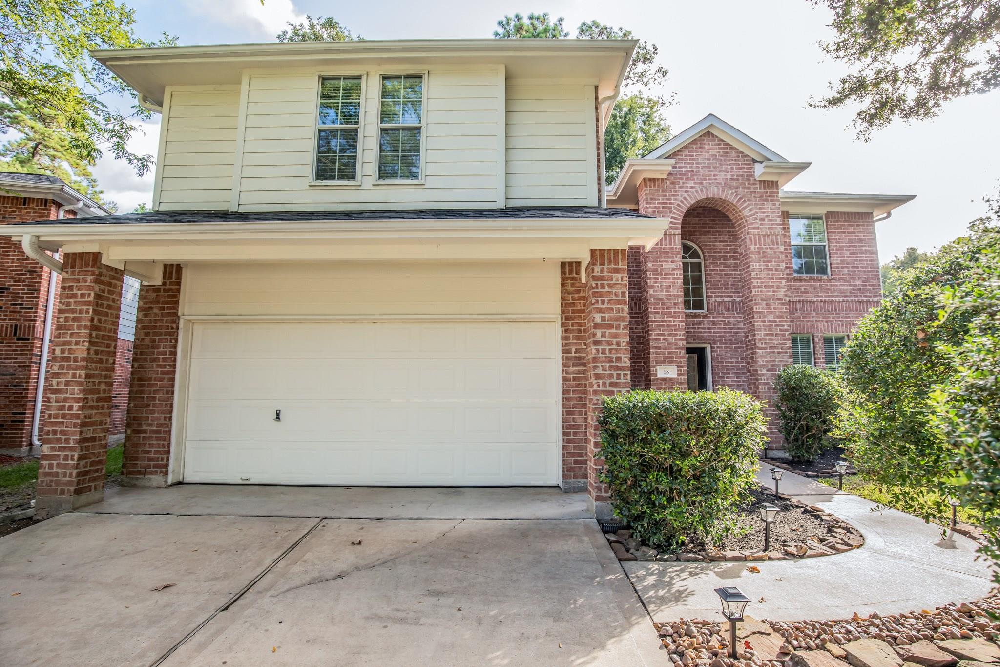 18 Bowie Bend Court — photo