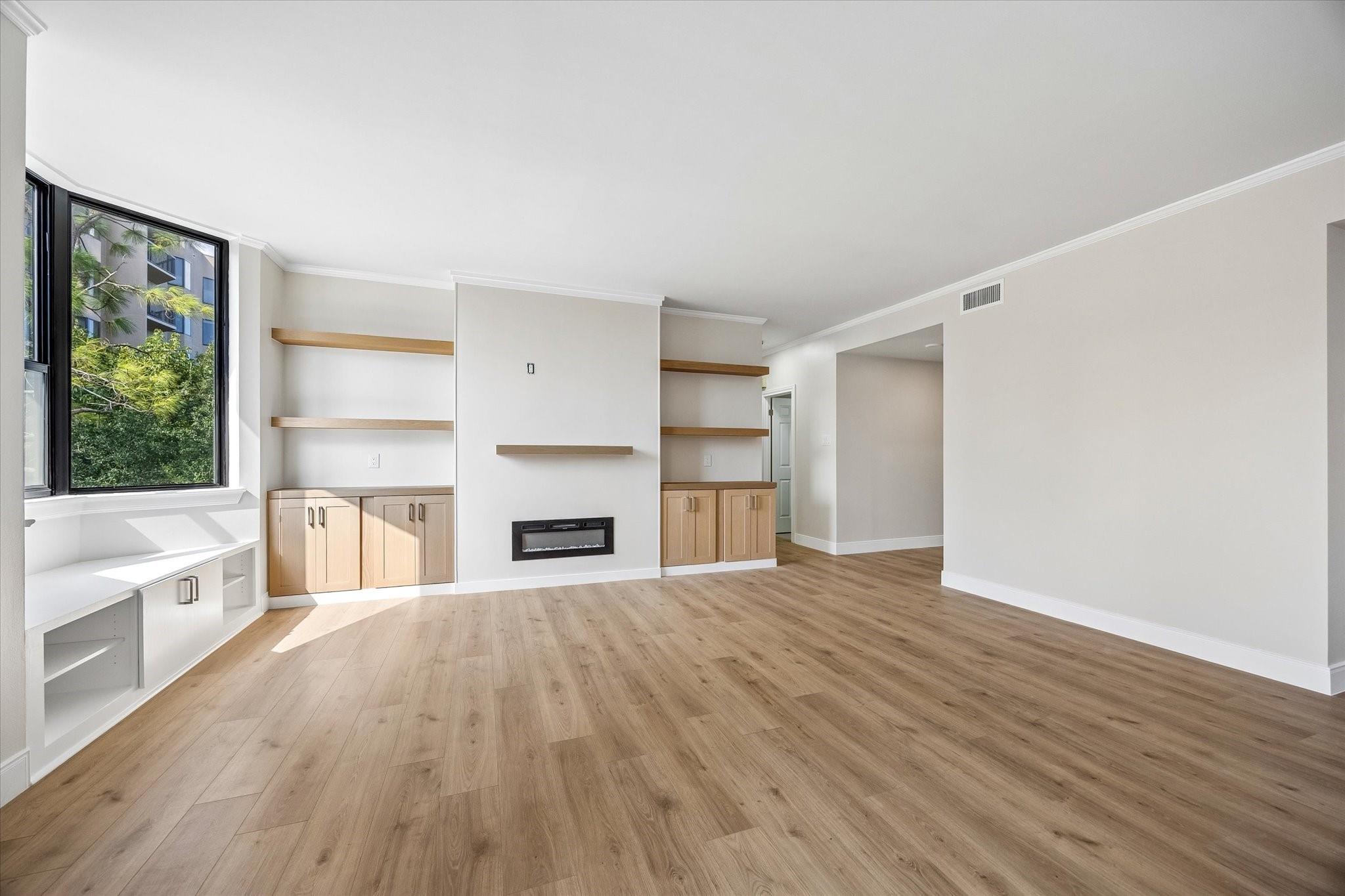 651 Bering Drive #402 — photo