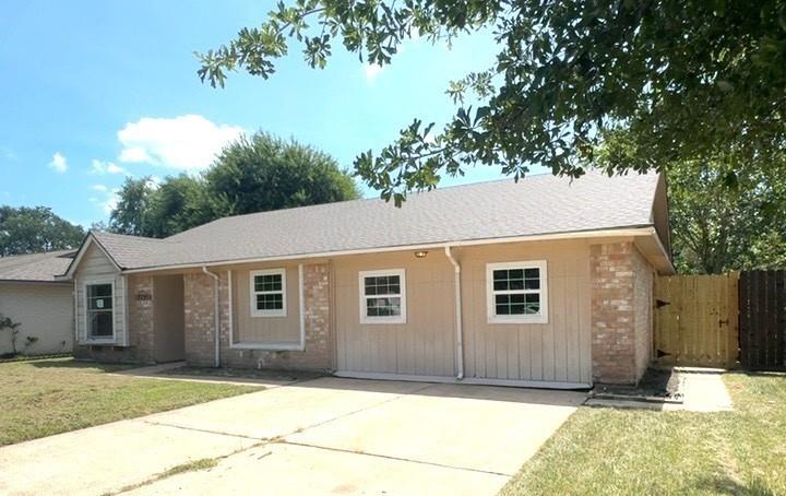7735 Whispering Wood Lane — photo