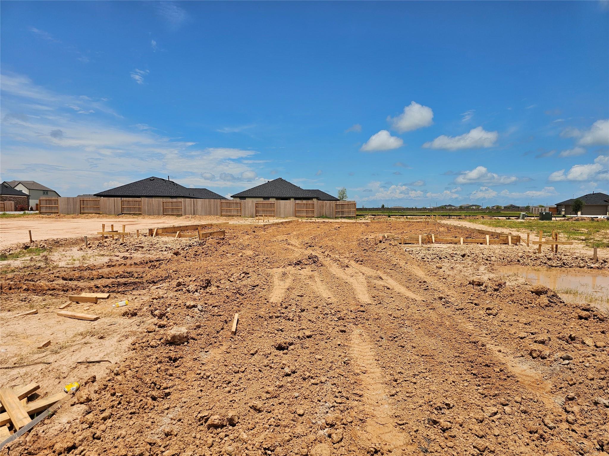 2197 Sunflower View Street — photo