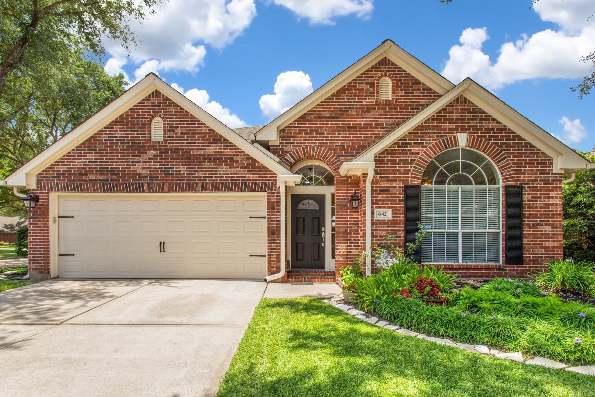 642 Avery Drive — photo