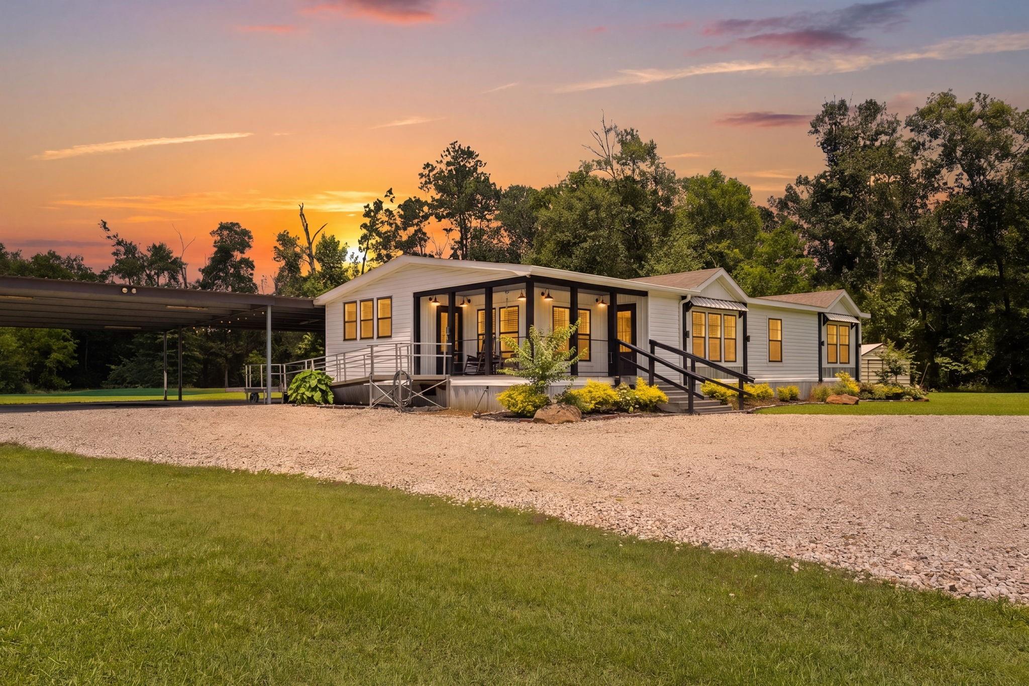 645 County Road 3139 — photo