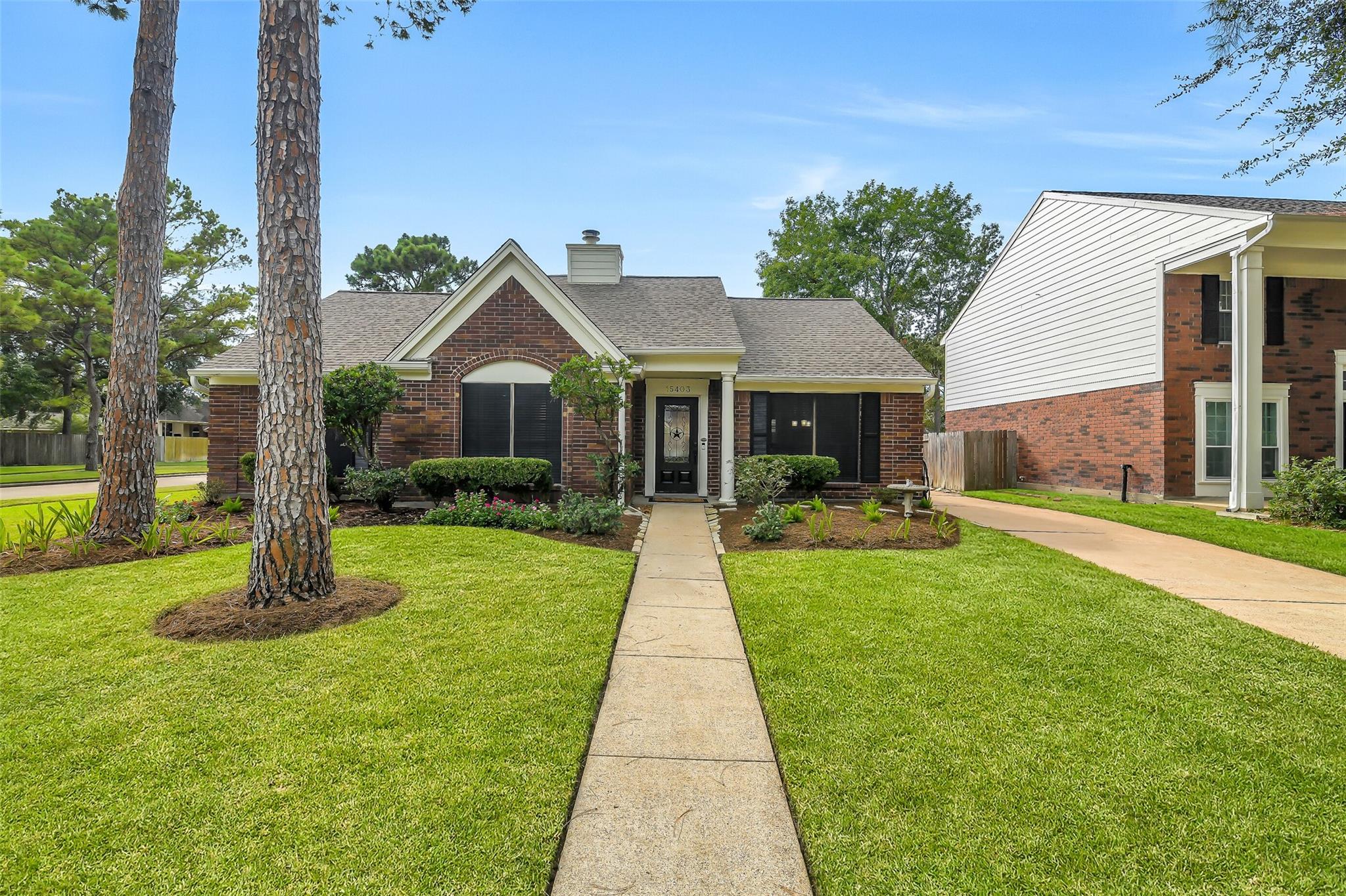 15403 Freestone Peach Lane — photo
