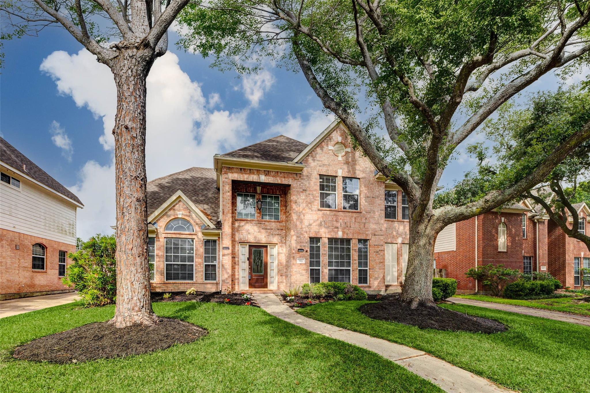 1606 Barrington Hills Lane — photo