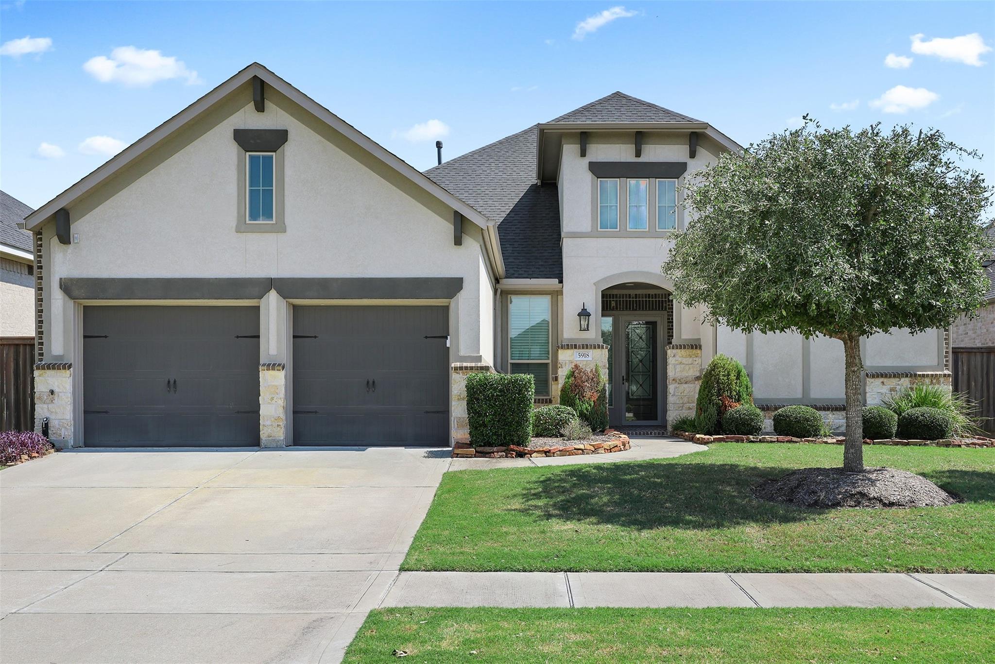 5918 Wedgewood Heights Way — photo