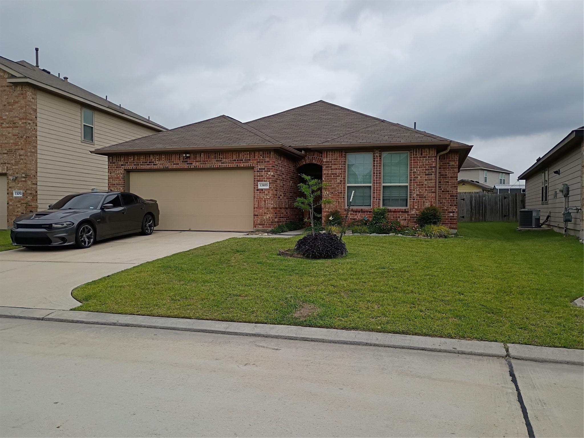 13055 Larriston Lane — photo