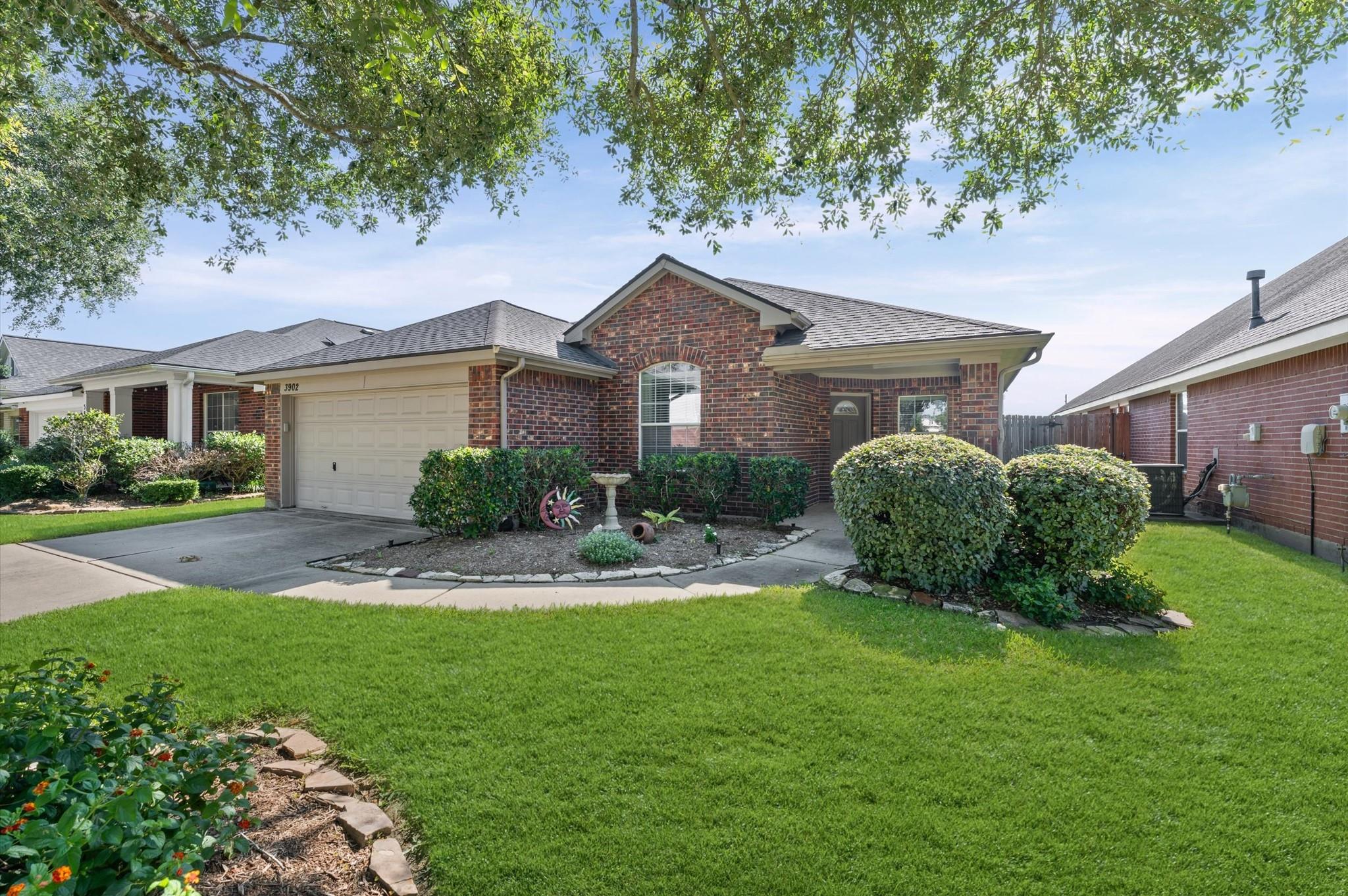 3902 Pine Forest Green Boulevard — photo