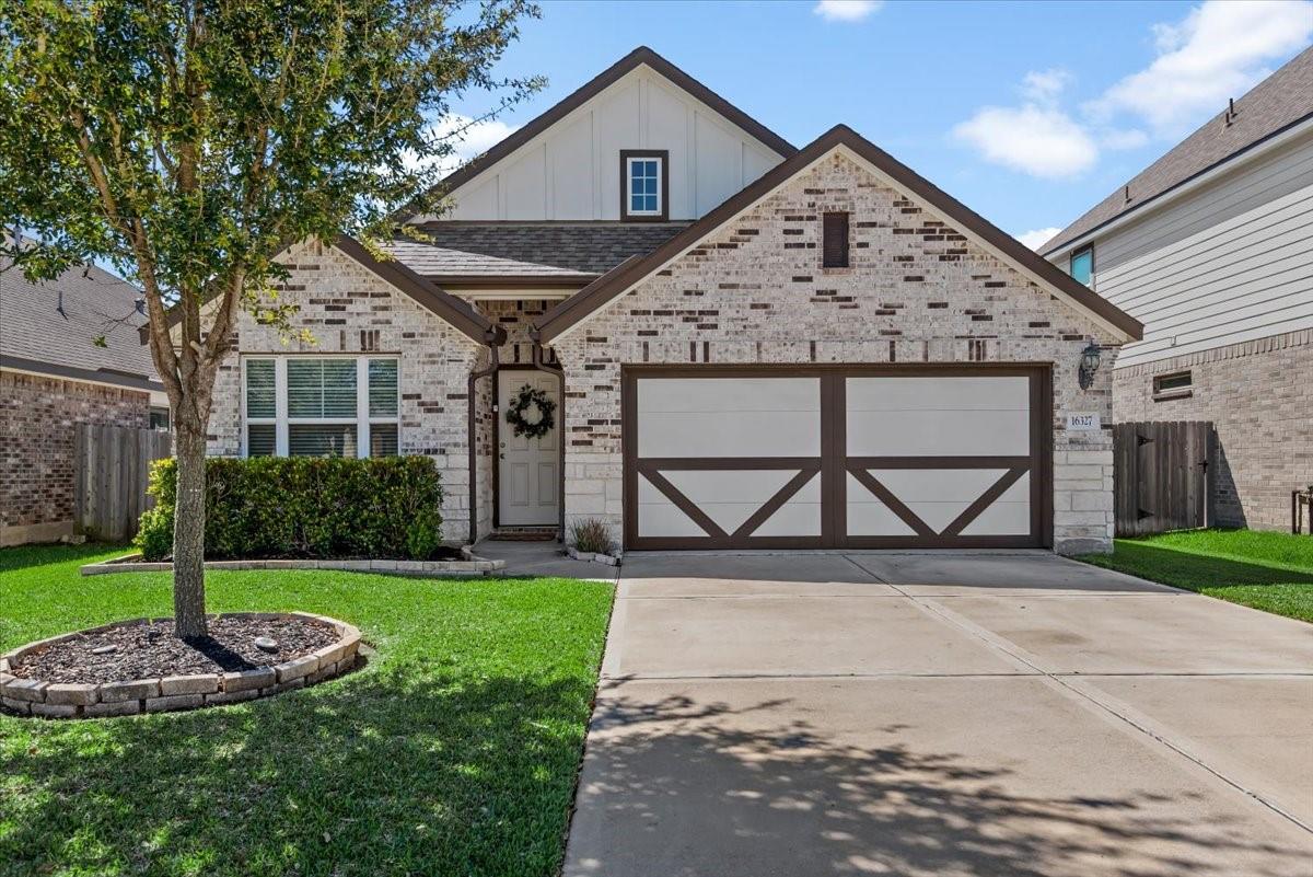 16327 Rockdale Landing Drive — photo