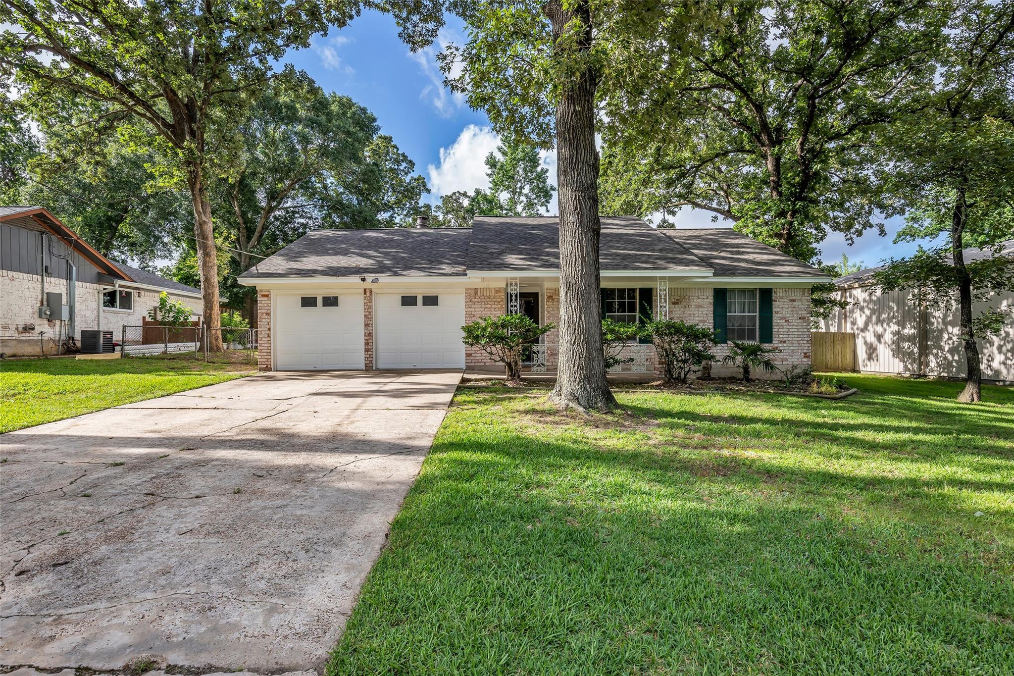 168 Greenleaf Lane — photo