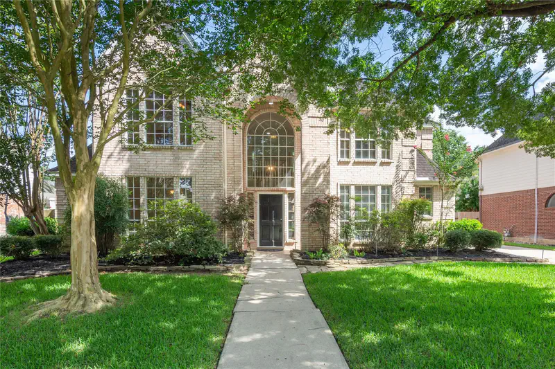 8011 Null Court — photo