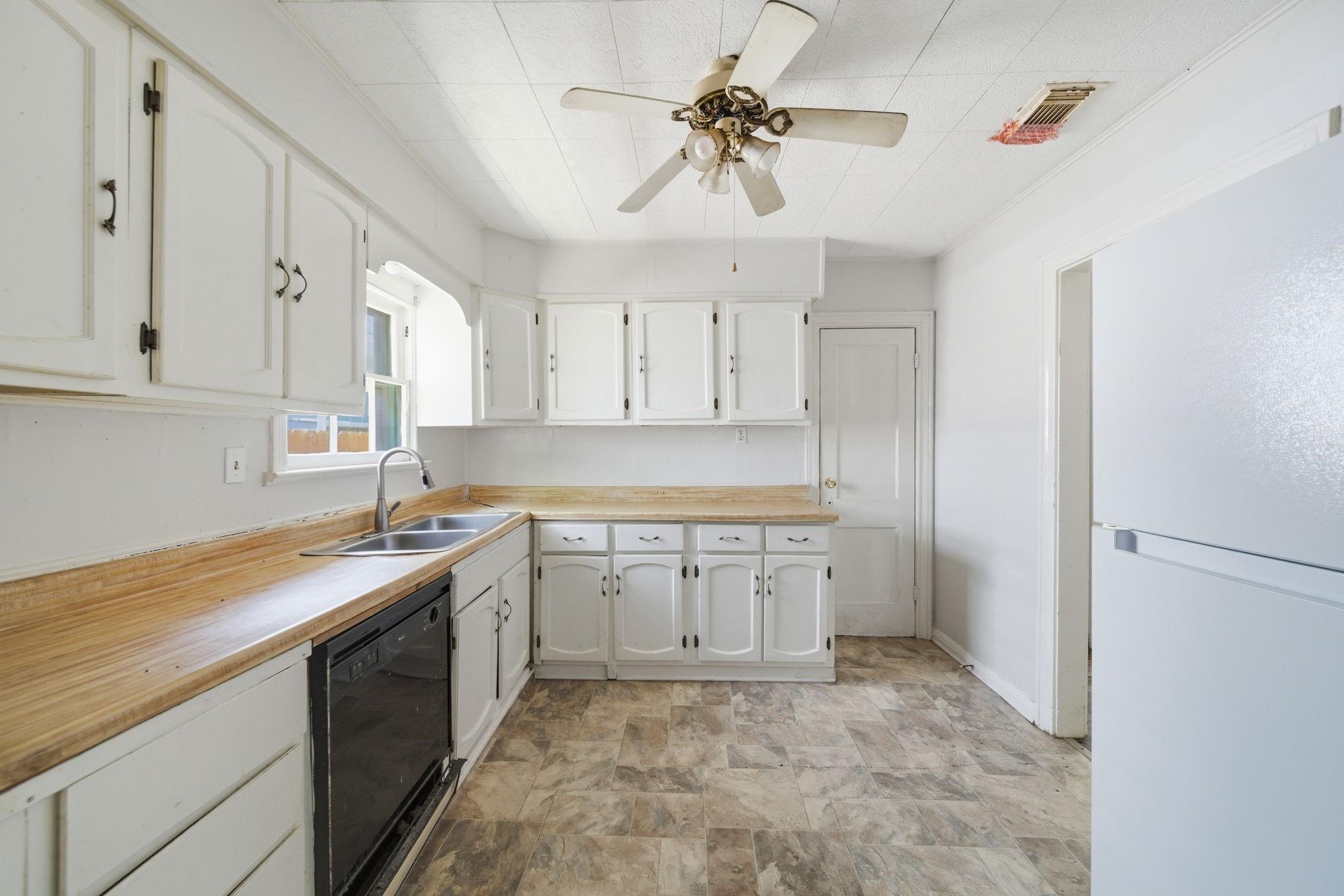 410 Live Oak Street — photo