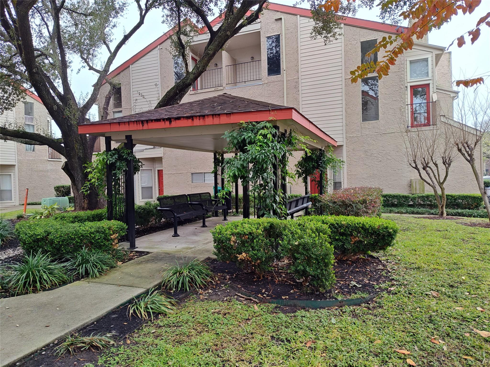 10855 Meadowglen Lane #928 — photo