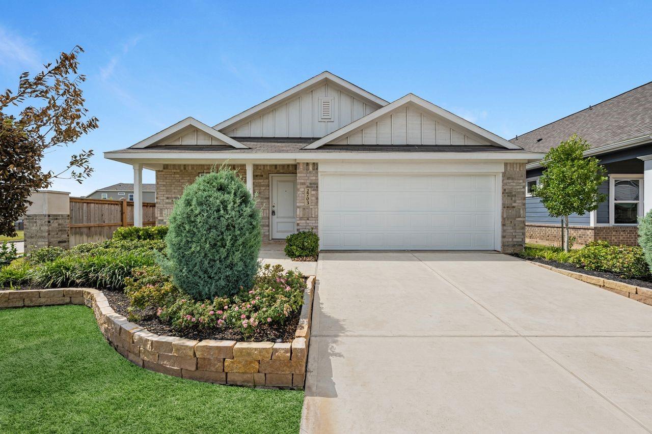2703 Crested Creek Lane — photo