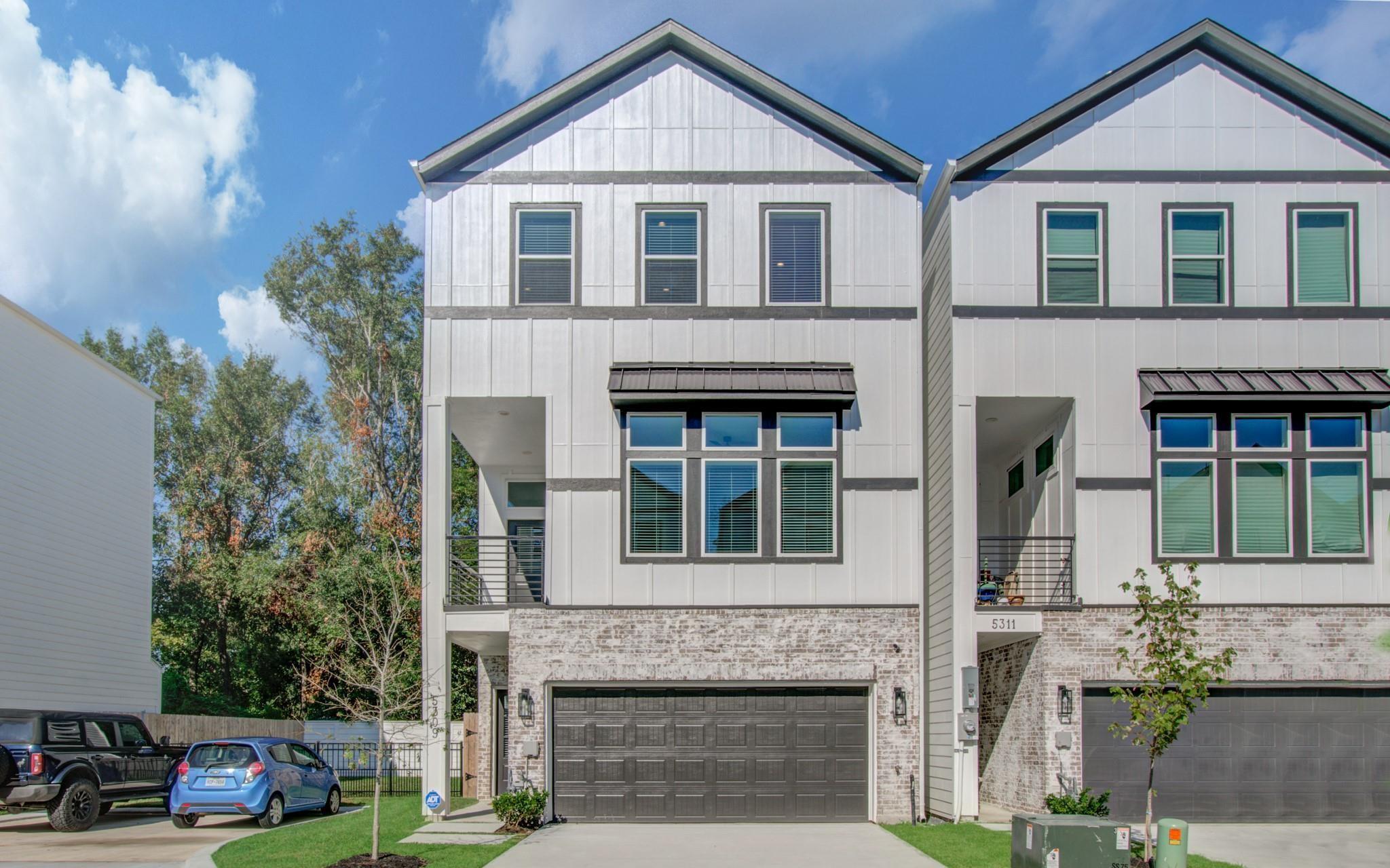 5309 Donovan Gardens Lane — photo