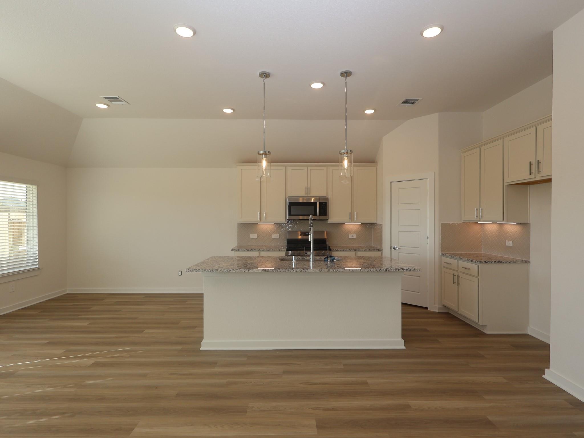 962 Garden Path Drive, Willis, TX 77378 — photo 3